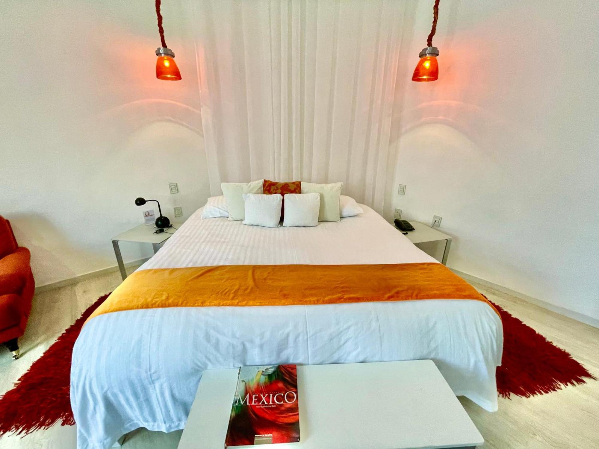 Master Suite Accept Pets
