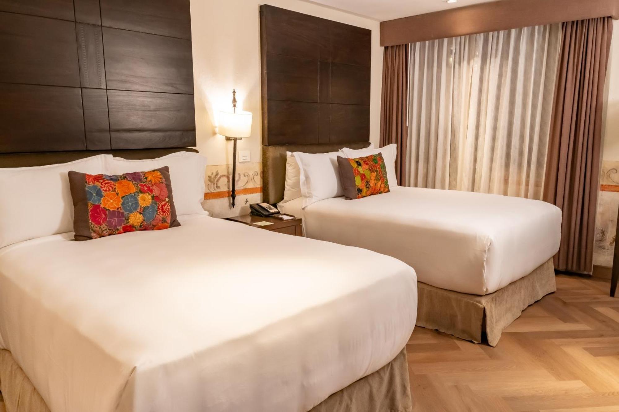 Novicias Two Double Beds