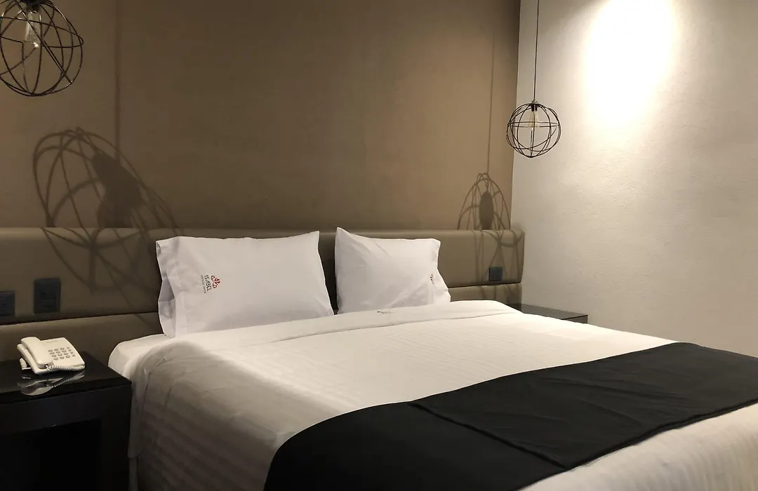 Hotel Isabel-1